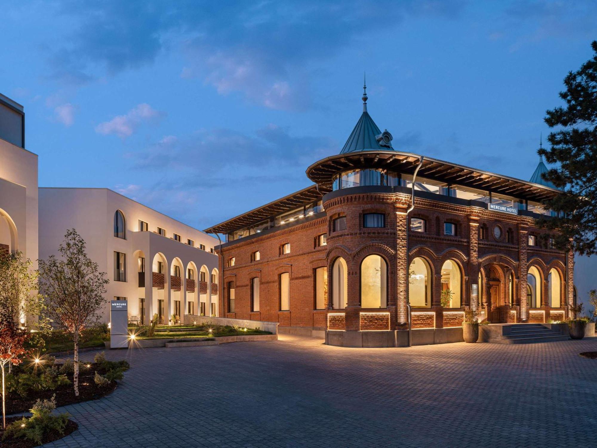 Mercure Conacul Cozieni Pasarea Exterior foto